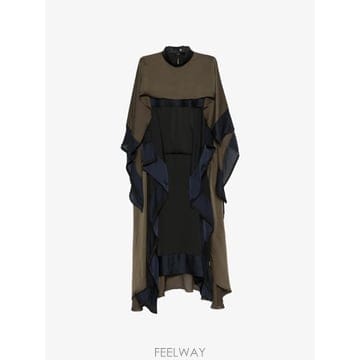 Sacai 26 FW ��ī�� ���� ���̾�� ������ ���Ī �巹�� 2608574 TP45652660126 FW ��ī�� ���� ���̾�� ������ ���Ī �巹�� 260857