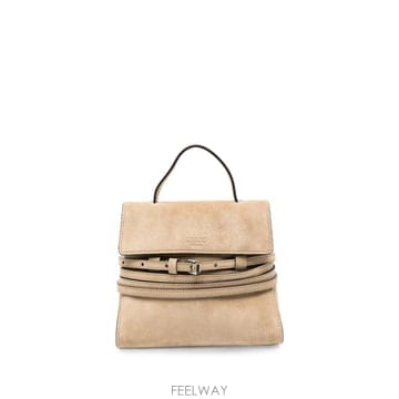 Moschino 26 FW ��Ű�� ��Ʈ ������ �̴� �� MC4226PP1POF TP45619294326 FW ��Ű�� ��Ʈ ������ �̴� �� MC4226PP1POF TP4561