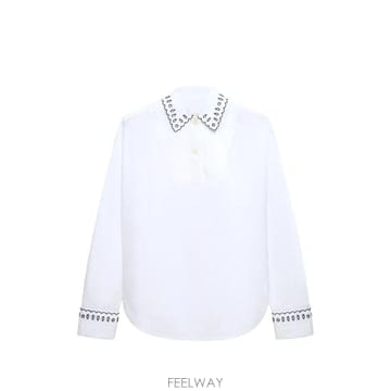 26 FW 마르니 브로드리 앙글레즈 화이트 포플린 하프 버튼 셔츠 TTMA0460S0UTC661 TP4593