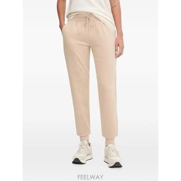 Armani 26 FW �̿��̼��� cotton stretch joggers with an elastic waist Cor26 FW �̿��̼��� cotton stretch joggers with an elasti