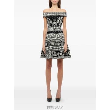 Alexander Mcqueen 26 FW �˷���� ���� �÷η� ��ī�� �̴� �巹�� 461076Q1ROG TP45540286126 FW �˷���� ���� �÷η� ��ī�� �̴� �巹�� 461076Q1