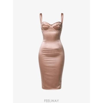 Dolce&Gabbana 26 FW ��ü�ذ��ٳ� ��ƾ �߽�Ƽ�� �̵� �巹�� P01024566 TP45838097826 FW ��ü�ذ��ٳ� ��ƾ �߽�Ƽ�� �̵� �巹�� P01024566