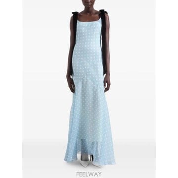 NINA RICCI 26 FW �ϳ���ġ ��ī ��Ʈ �Ӹ��̵� �ƽ� �巹�� 26ACRO029SE1409I4052 TP4549434526 FW �ϳ���ġ ��ī ��Ʈ �Ӹ��̵� �ƽ� �巹�� 26ACRO02