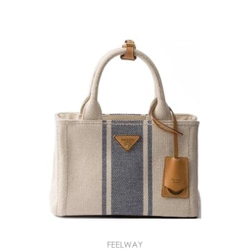 PRADA 26 FW ����� �ڸ���Ͽ��� ���� ��ư ĵ���� �� 1BG464V9YM2ZQG TP45465718126 FW ����� �ڸ���Ͽ��� ���� ��ư ĵ���� �� 1BG464V9