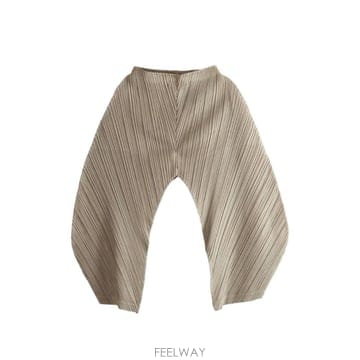 Issey Miyake 26 FW �ø��� �ø��� �̼��� �̾��� �ø��� �����۵� ���� PP68JF373 TP45754390426 FW �ø��� �ø��� �̼��� �̾��� �ø��� �����۵� ����