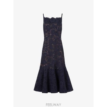 Self Portrait 26 FW ������Ʈ����Ʈ ���̺� �����̷� ���̽� �̵� �巹�� AW26043MN TP45754292526 FW ������Ʈ����Ʈ ���̺� �����̷� ���̽� �̵� �巹
