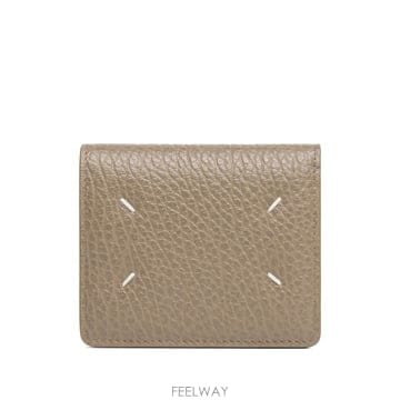 Maison Margiela ���Ϲ�� �������������� �� ��Ƽġ �׷��� ���� �������Ϲ�� �������������� �� ��Ƽġ �׷��� ���� ����