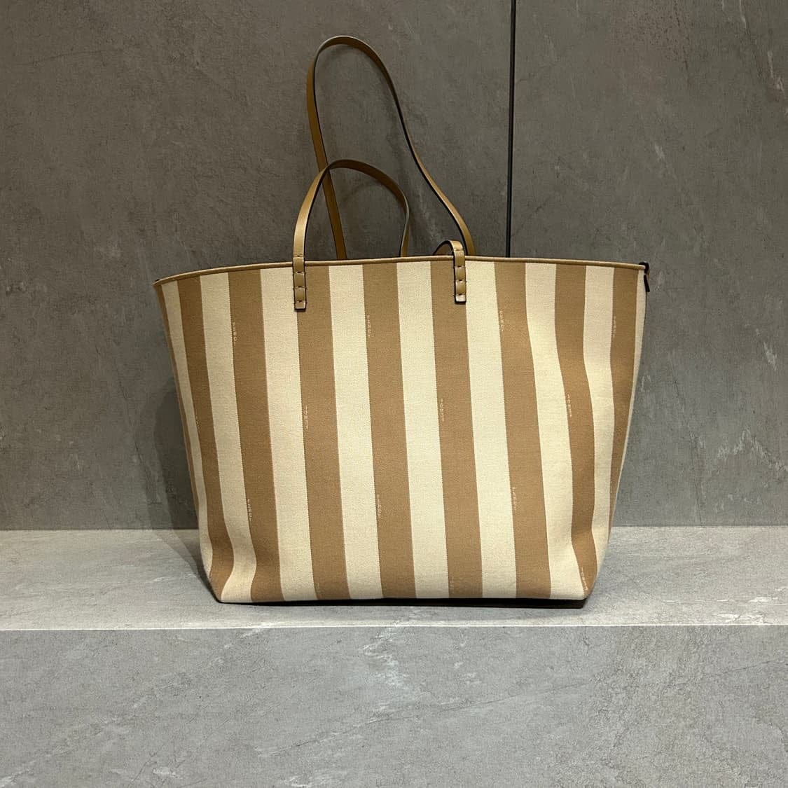 FENDI ��� ���� �� ���� �����ú� ���۹���� ���� �� ���� �����ú� ���۹�