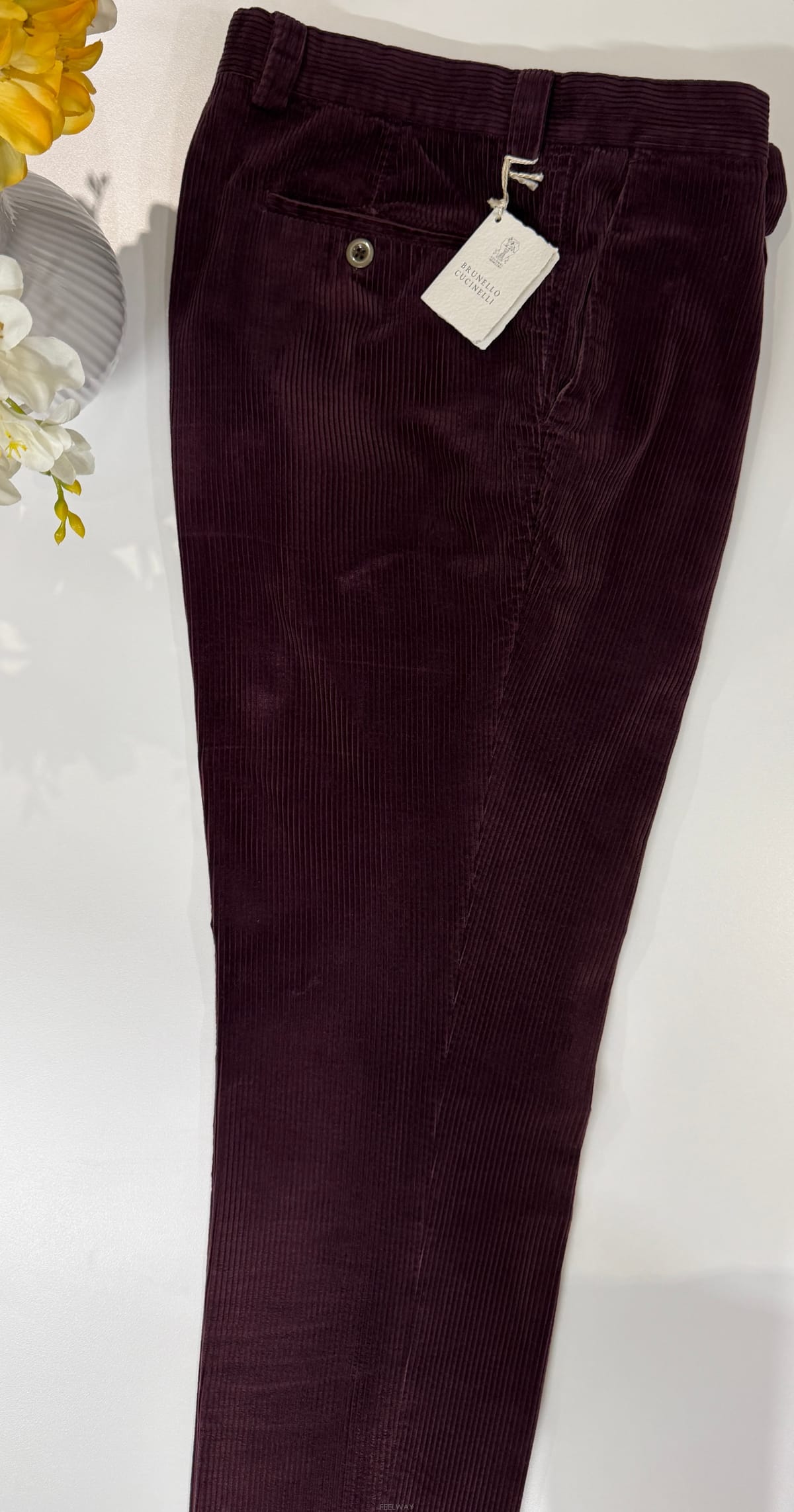 Brunello Cucinelli ���ڷ� ��ġ�ڸ� ���ǵ� �ڵ���� ��ư �������ڷ� ��ġ�ڸ� ���ǵ� �ڵ���� ��ư ����