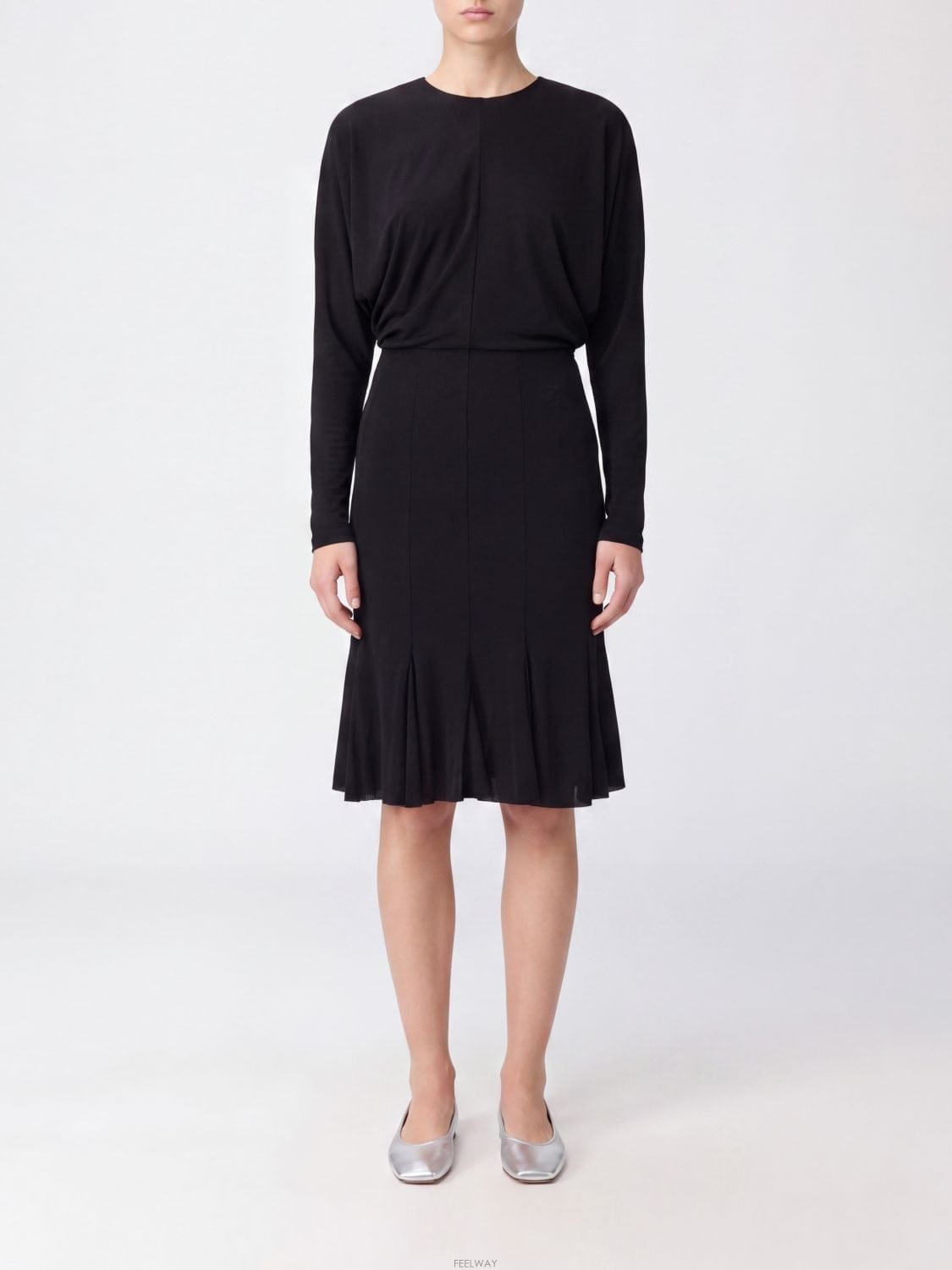 Jacquemus [A6] ��ũ���� DRW00904AJ00309 ���� �̴� ���ǽ� DRW00904AJ00309-990[A6] ��ũ���� DRW00904AJ00309 ���� �̴� ���ǽ� DRW0090