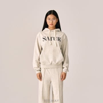 세터(SATUR) 클래식 레터 로고 후드티셔츠 프리사이즈