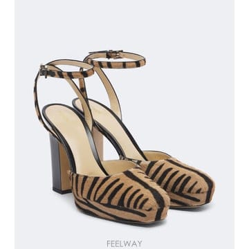 FENDI 26 FW ��� Ÿ�̰� ����Ʈ ī�� ��� �÷��� ������ TP58199274826 FW ��� Ÿ�̰� ����Ʈ ī�� ��� �÷��� ������ TP581