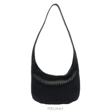 Bottega Veneta 26 FW ���װ� ����Ÿ ������ ���� ũ�ν��ٵ� �� 8803 826877V5KD026 FW ���װ� ����Ÿ ������ ���� ũ�ν��ٵ� �� 8803 826