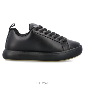 Bottega Veneta 26 FW ���װ� ����Ÿ �״Ͻ� ���̽��� ����Ŀ�� 1000 716198V2CS026 FW ���װ� ����Ÿ �״Ͻ� ���̽��� ����Ŀ�� 1000 7161