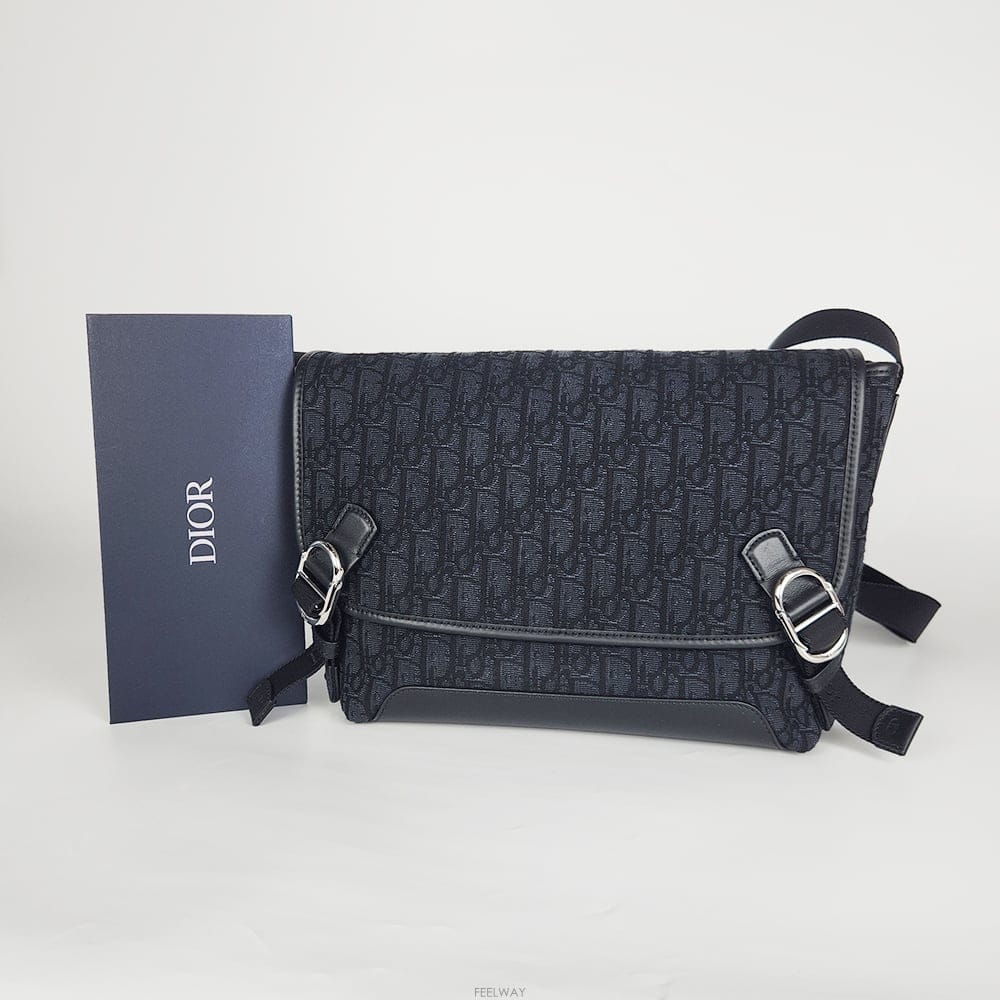 DIOR ��� ���� ������ũ ��Ʈ �÷� �޽��� ũ�ν��� 1DBPO458YUS��� ���� ������ũ ��Ʈ �÷� �޽��� ũ�ν��� 1DBPO458Y