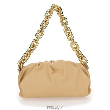 Bottega Veneta 26 FW ���װ� ����Ÿ �� ü�� ����� 2700 620230VCP4026 FW ���װ� ����Ÿ �� ü�� ����� 2700 620230VCP40
