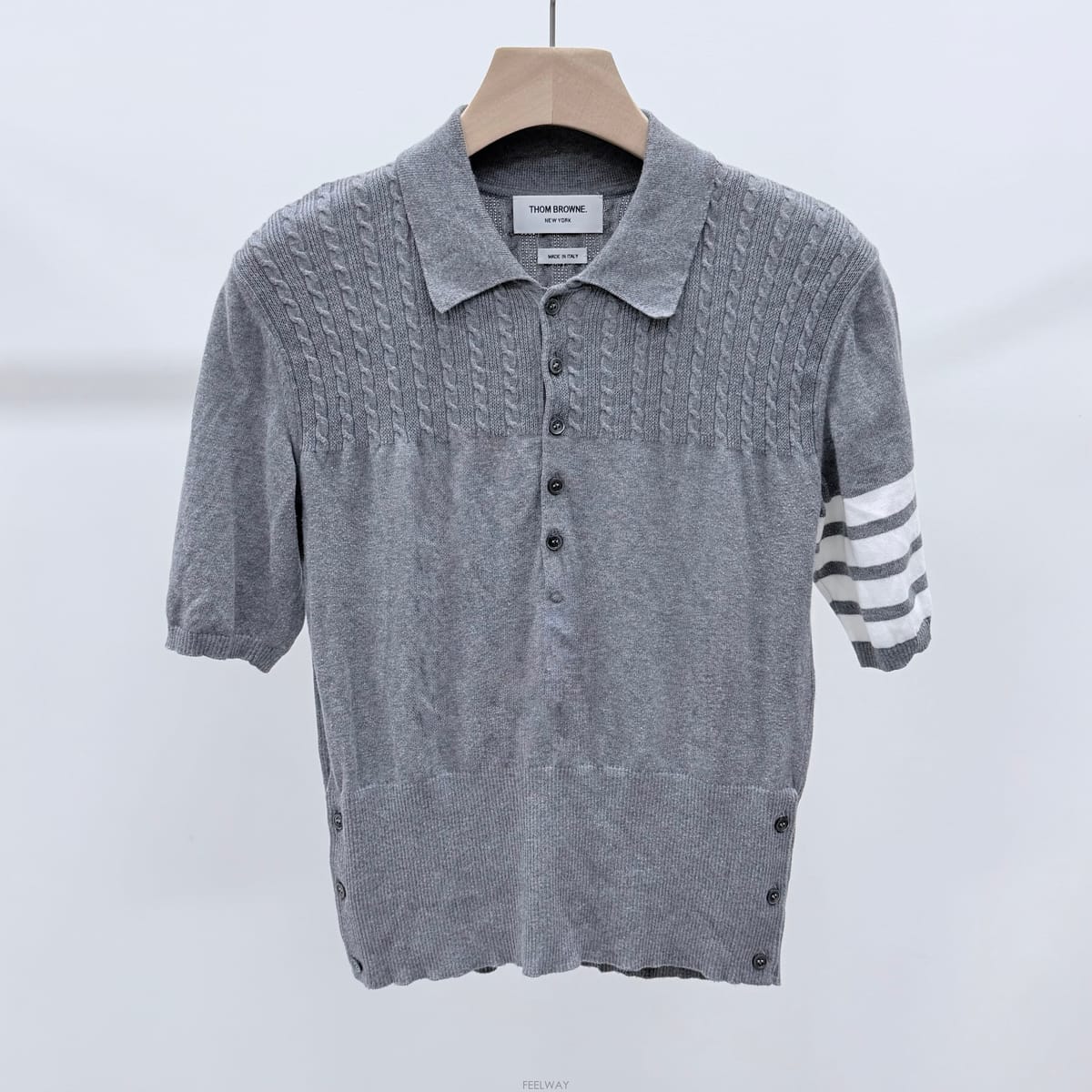 Thom Browne [A+��/0] ����� �缱���� ���̺� ���� ��Ʈ ī��Ƽ �׷���[A+��/0] ����� �缱���� ���̺� ���� ��Ʈ ī��Ƽ ��