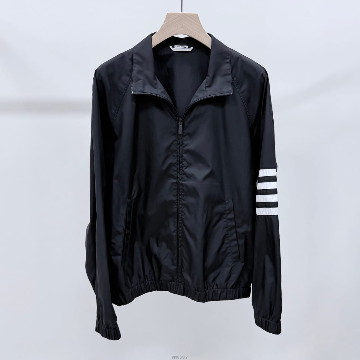 Thom Browne [A+��/4] ����� �缱���� ����ž �ٶ����� ���� ����[A+��/4] ����� �缱���� ����ž �ٶ����� ���� ����