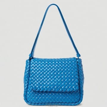 Bottega Veneta 26 FW ���װ� ����Ÿ Cobble ���� Ŀ�� ����� ���� 766783 V01D1 422226 FW ���װ� ����Ÿ Cobble ���� Ŀ�� ����� ���� 76678