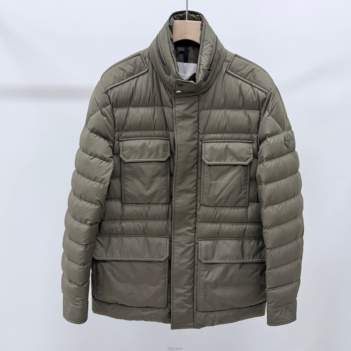 Moncler [S+��/4] 24FW ��Ŭ���� Ǫ�þƵ� �ʵ�ٿ� �е� īŰ[S+��/4] 24FW ��Ŭ���� Ǫ�þƵ� �ʵ�ٿ� �е� īŰ