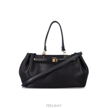 Balenciaga 26FW �߷��þư� �� ĳ�� �� �� �̵�� A007J62ACT4 1000 NERO26FW �߷��þư� �� ĳ�� �� �� �̵�� A007J62ACT4 1000 