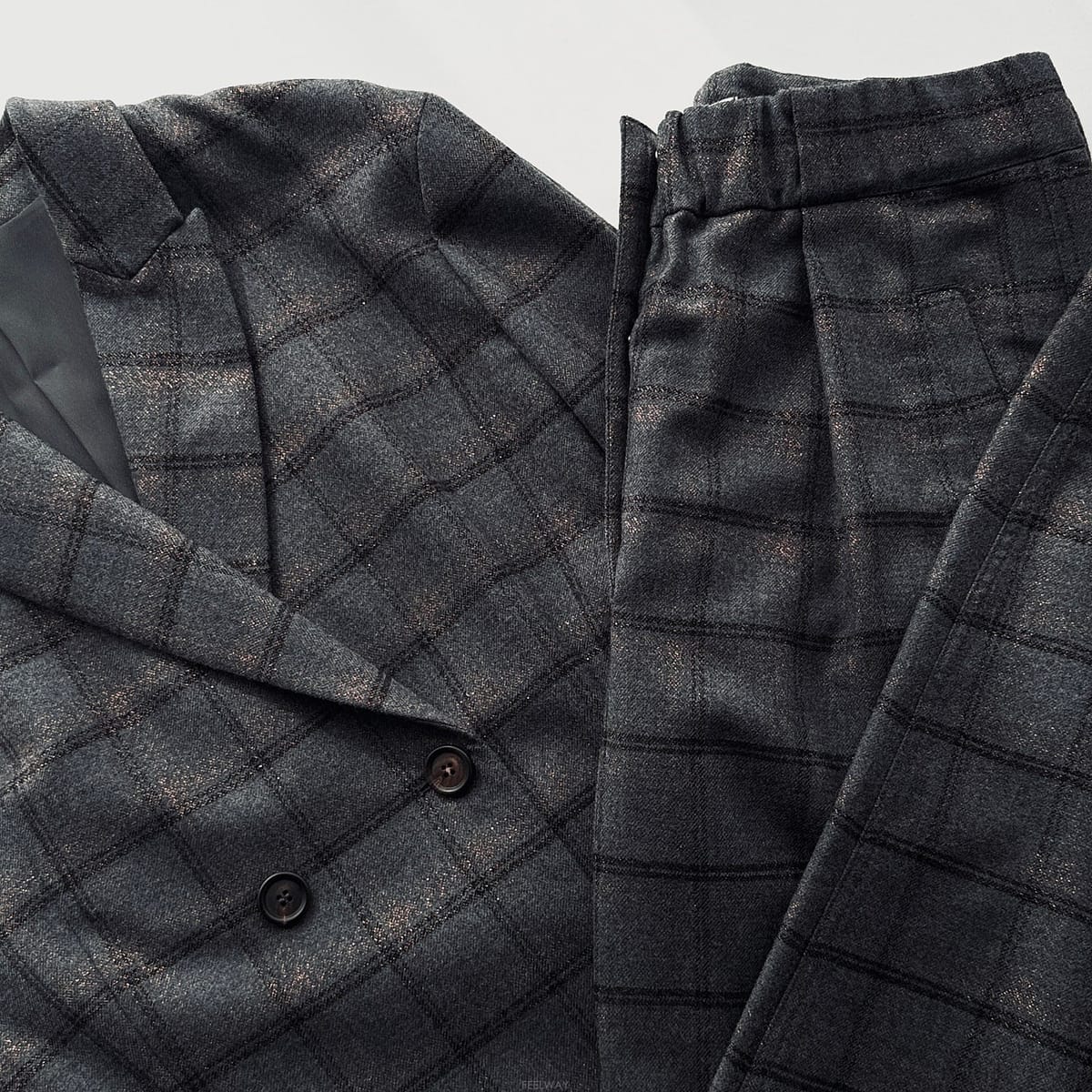 Brunello Cucinelli ���ڷ���ġ�ڸ� �۸��� üũ ���� �¾� ��Ʈ���ڷ���ġ�ڸ� �۸��� üũ ���� �¾� ��Ʈ
