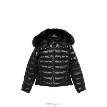 Moncler 26FW ��Ŭ���� ��Ʈ ���� L20931A00196 597Z899926FW ��Ŭ���� ��Ʈ ���� L20931A00196 597Z8999
