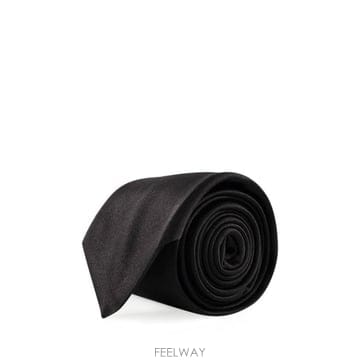 CORNELIANI 26FW �����ڸ��ƴ� ��Ÿ�� 28UV112A20601 020 Nero26FW �����ڸ��ƴ� ��Ÿ�� 28UV112A20601 020 Nero
