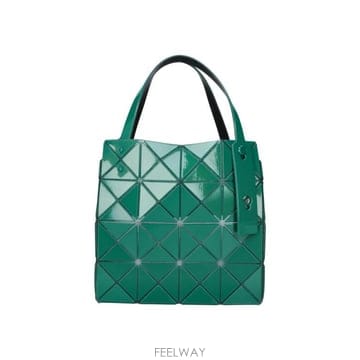 Issey Miyake 26FW �ٿ��ٿ� ��Ʈ�� BB68AG611 67 GREEN26FW �ٿ��ٿ� ��Ʈ�� BB68AG611 67 GREEN