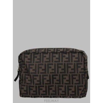 FENDI 26FW ��� Ŭ��ġ �Ŀ�ġ 8N0220 B1J2F1PR4 BLACK26FW ��� Ŭ��ġ �Ŀ�ġ 8N0220 B1J2F1PR4 BLACK