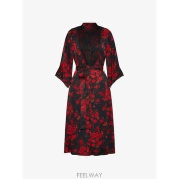 Maison Margiela 26 FW �������������� �÷η� ����Ʈ ��Ʈ �̵� �巹�� S51DD0066M36027 TP45835383626 FW �������������� �÷η� ����Ʈ ��Ʈ �̵� �巹�� S5