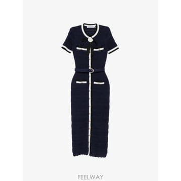 Self Portrait 26 FW ������Ʈ����Ʈ ���̺� ������ ��Ʈ �̵� �巹�� PF26072MAN TP45581372926 FW ������Ʈ����Ʈ ���̺� ������ ��Ʈ �̵� �巹�� PF