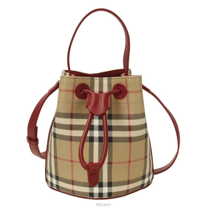 Burberry �̴� üũ ��Ŷ �� / 8116284 1�̴� üũ ��Ŷ �� / 8116284 1