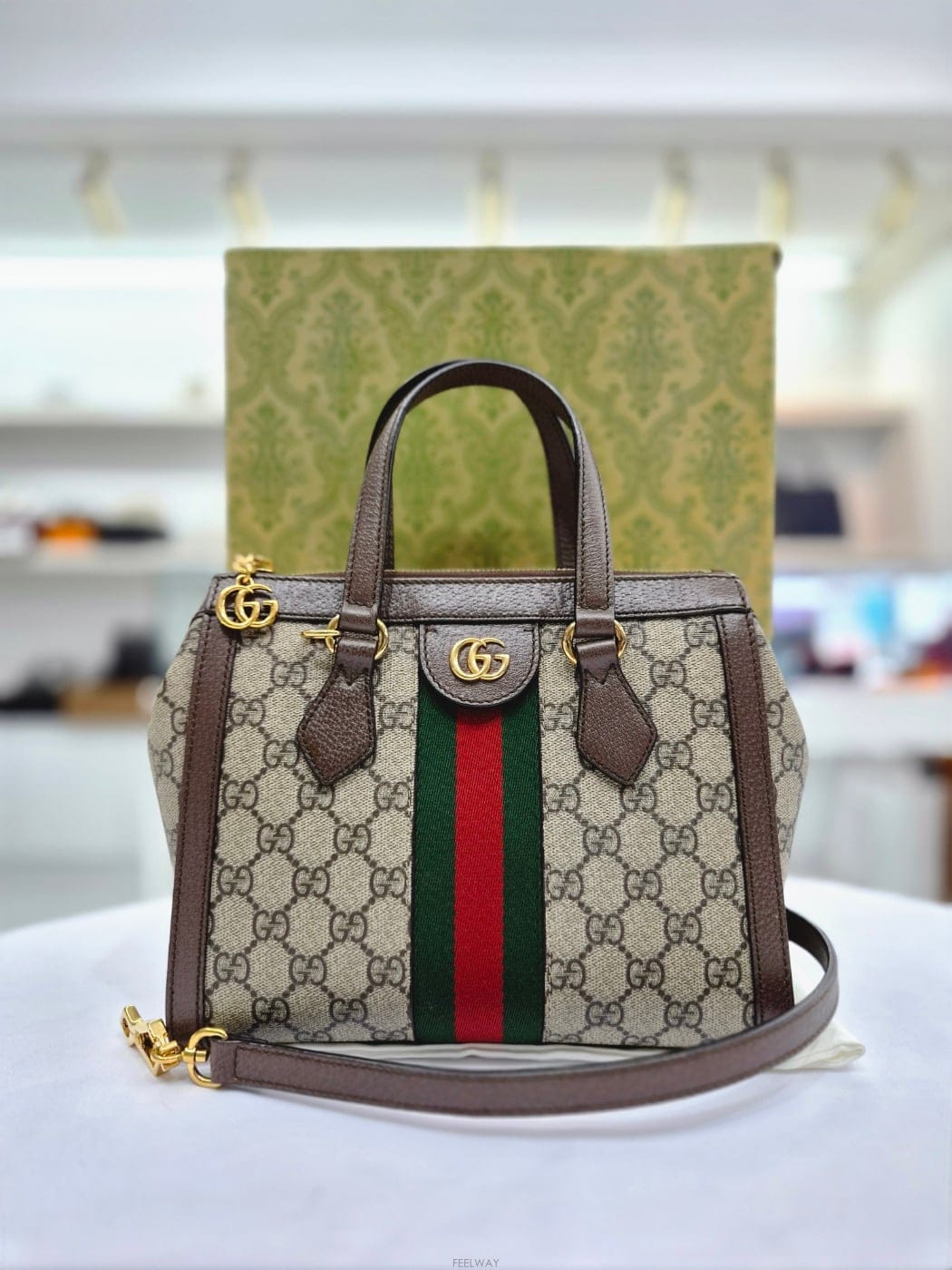 GUCCI ���� ���ǵ�� ���� ž �ڵ� ����� 547551���� ���ǵ�� ���� ž �ڵ� ����� 547551