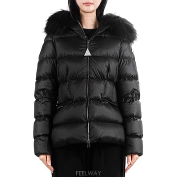 Moncler (1A00099 595FE 999) ���� ������ �е� 26FW(1A00099 595FE 999) ���� ������ �е� 26FW