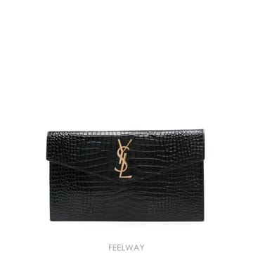 Saint Laurent ���Ϲ�� ���ζ� ��Ÿ�� ũ��Ŀ���� �������� ���̴� ���� �Ŀ�ġ���Ϲ�� ���ζ� ��Ÿ�� ũ��Ŀ���� �������� ���̴� ����