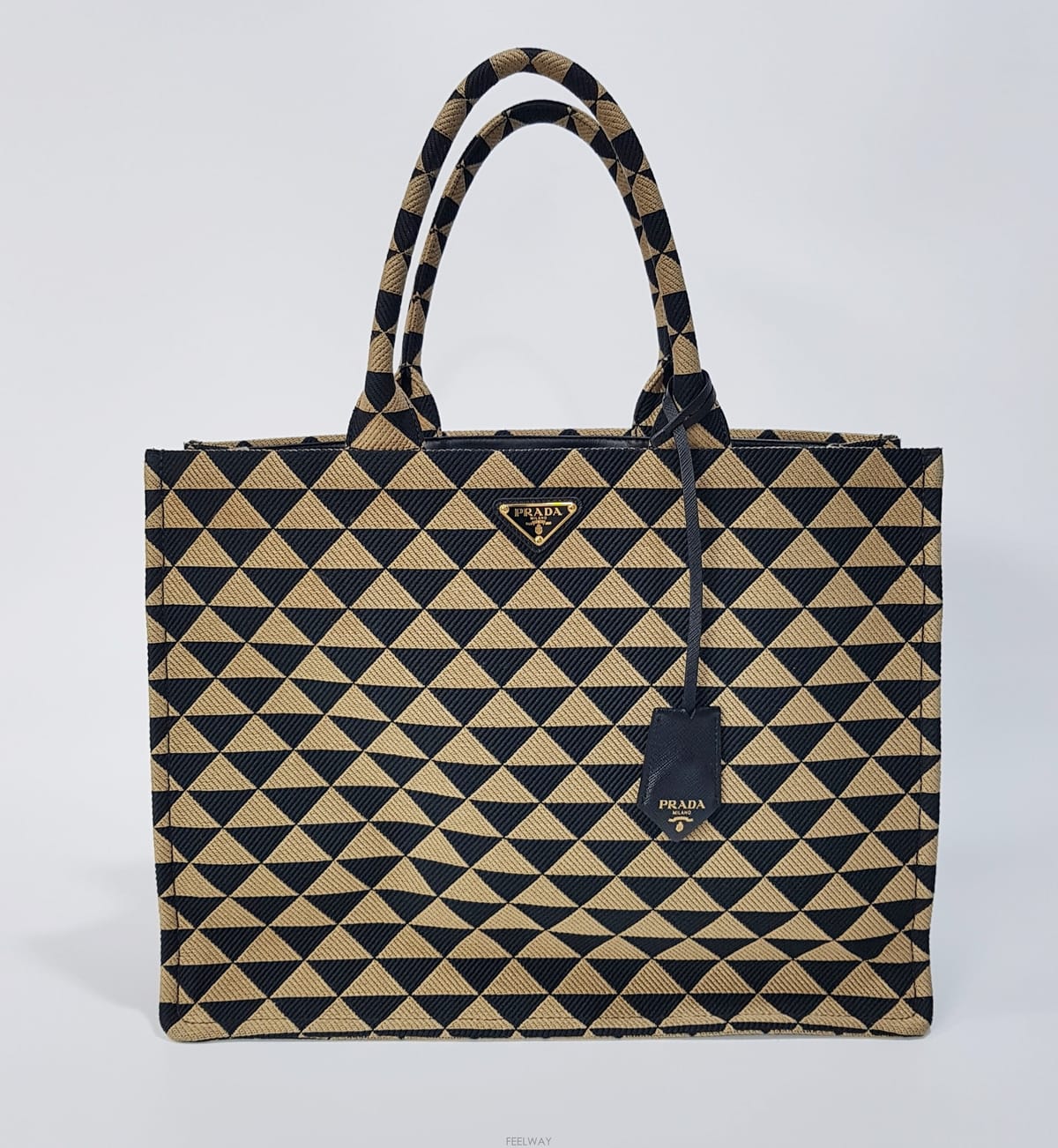 PRADA ����� �ڰ��� �ɺ� �ڼ� �ﰢ�ΰ� ��Ʈ�� 2VG099����� �ڰ��� �ɺ� �ڼ� �ﰢ�ΰ� ��Ʈ�� 2VG099