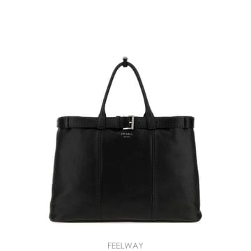 PRADA 26FW ����� ��Ʈ�� 2VG126VOJO2ZQ4 F0002 Black26FW ����� ��Ʈ�� 2VG126VOJO2ZQ4 F0002 Black