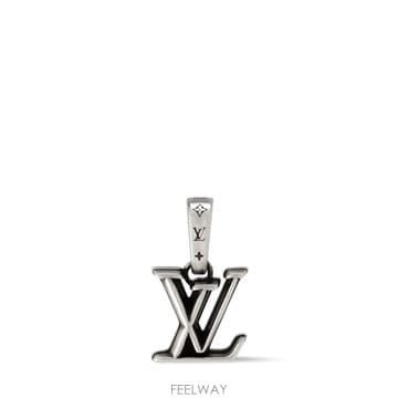 (국내A/S가능) 루이비통 LV 디멘션 펜던트 메탈 남성 백참 가방참 실버 M04585