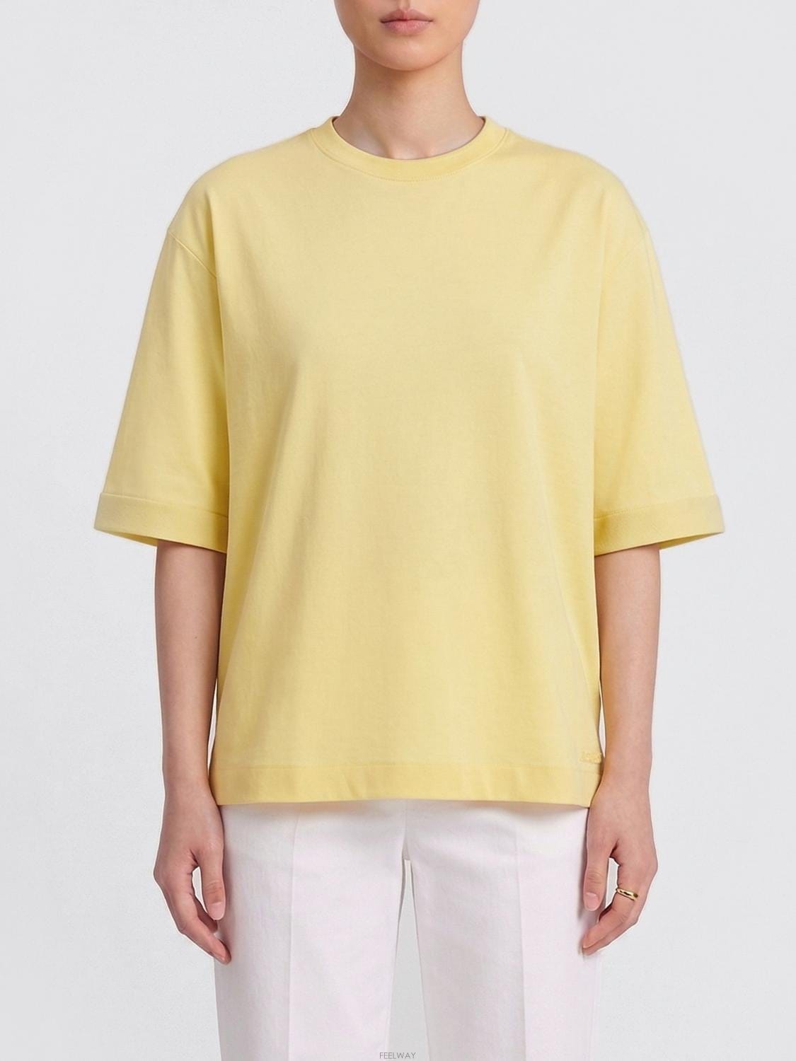 Jacquemus [A6] ��ũ���� 26ETSW00588AJ00254 ���� Ƽ���� 26ETSW00588AJ00254-210[A6] ��ũ���� 26ETSW00588AJ00254 ���� Ƽ���� 26ETSW005