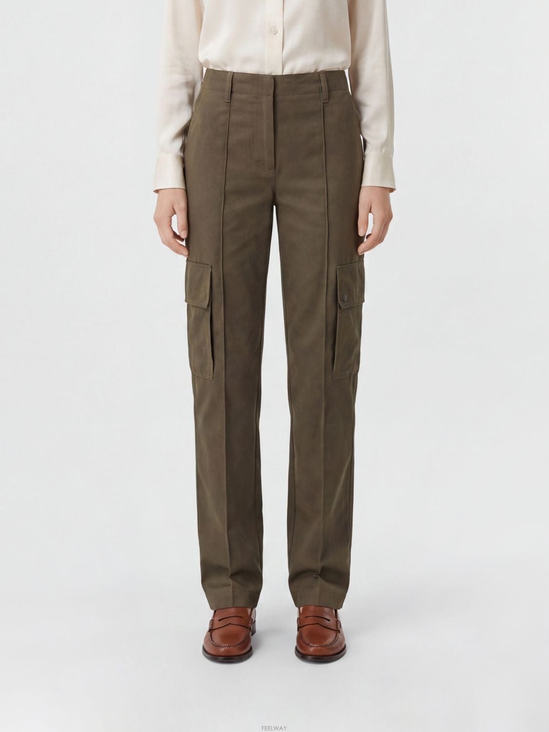 Burberry [A6] ������ 8127767 ���� ���� 8127767-012[A6] ������ 8127767 ���� ���� 8127767-012
