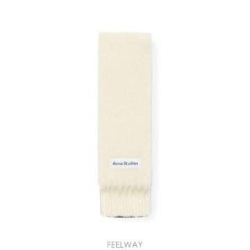 Acne 26FW ��ũ�� ��Ʃ��� ���÷� ��ī�� CA0443 100 WHITE26FW ��ũ�� ��Ʃ��� ���÷� ��ī�� CA0443 100 WHITE