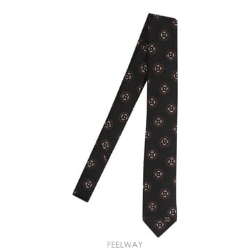 Valentino 26FW �߷�Ƽ�� �߷�Ƽ�� ����ٴ� ���� valantie ties EV195YQS2AV TP57628619326FW �߷�Ƽ�� �߷�Ƽ�� ����ٴ� ���� valantie ties EV1