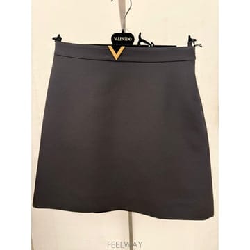Valentino 26SS �߷�Ƽ�� ���Ϸ��� ��ĿƮ BRAEH21CF0N0 TP57063788126SS �߷�Ƽ�� ���Ϸ��� ��ĿƮ BRAEH21CF0N0 TP570637881