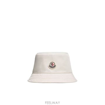 Moncler 26SS ��Ŭ���� ���̺��� ���������� �����ú� ���� ���� L10933B0002254A1KP02 TP5715226SS ��Ŭ���� ���̺��� ���������� �����ú� ���� ���� L