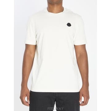 Moncler 26SS ��Ŭ���� �ΰ� T ���� in ��ư  Chiedi a ChatGPT K20918C0003989AYW026SS ��Ŭ���� �ΰ� T ���� in ��ư  Chiedi a ChatGPT K2