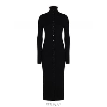 Moncler 25FW ��Ŭ���� ���� �巹�� 39L00001M1131999 TP57924002425FW ��Ŭ���� ���� �巹�� 39L00001M1131999 TP579240024