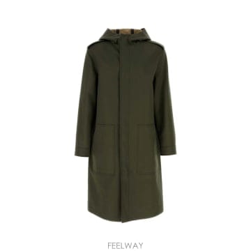 Valentino 24FW �߷�Ƽ�� Army �׸� ��ư Ʈ��ġ ��Ʈ 5V3CKD5039B825 TP57797822924FW �߷�Ƽ�� Army �׸� ��ư Ʈ��ġ ��Ʈ 5V3CKD5039B82