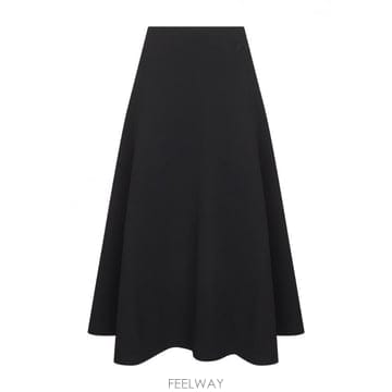 Jacquemus 26SS ��ũ���� Ʈ���̾ޱ� ��ĿƮ SKW00635AW00632990 TP57939008226SS ��ũ���� Ʈ���̾ޱ� ��ĿƮ SKW00635AW00632990 TP5