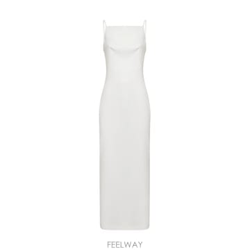Givenchy 26SS ����� �� ȭ��Ʈ ���̺��� �巹�� with ������ �ض��� �� �̱� Vent at the Back i26SS ����� �� ȭ��Ʈ ���̺��� �巹�� with ������ �ض�